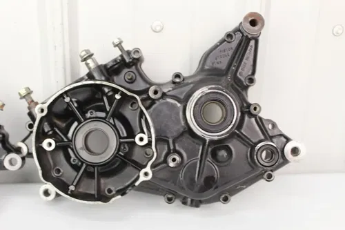 1981 Suzuki PE175 Crankcase Set 11300-40860 Engine Cases Right Left PE RS 175 81