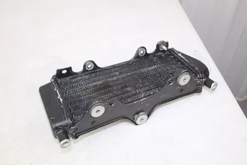 1996 - 2001 Yamaha YZ250 OEM Left Radiator 4SR-1240A-10-00 YZ 250 96/3