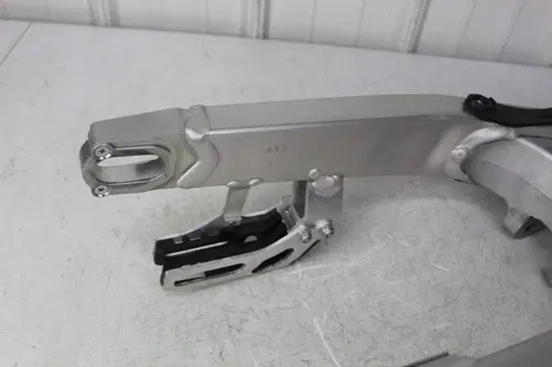 2021 - 2024 HONDA CRF450R OEM Swingarm Swing Arm CRF250R 22-24 CRF 250 450 23/2