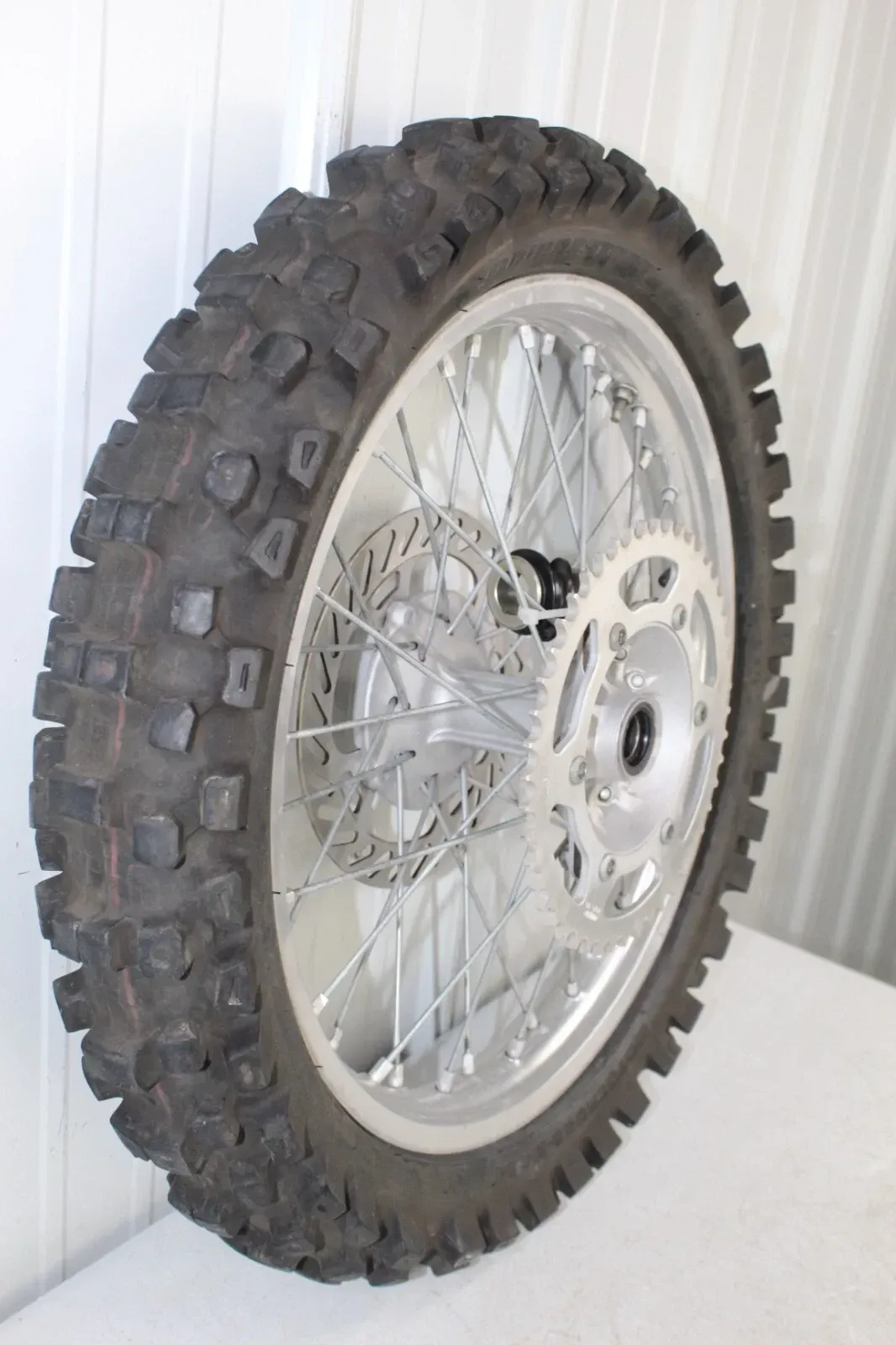 2004 2005 Kawasaki KX250F OEM Rear Wheel assembly KX Suzuki RMZ 250 04 - 06 4/3