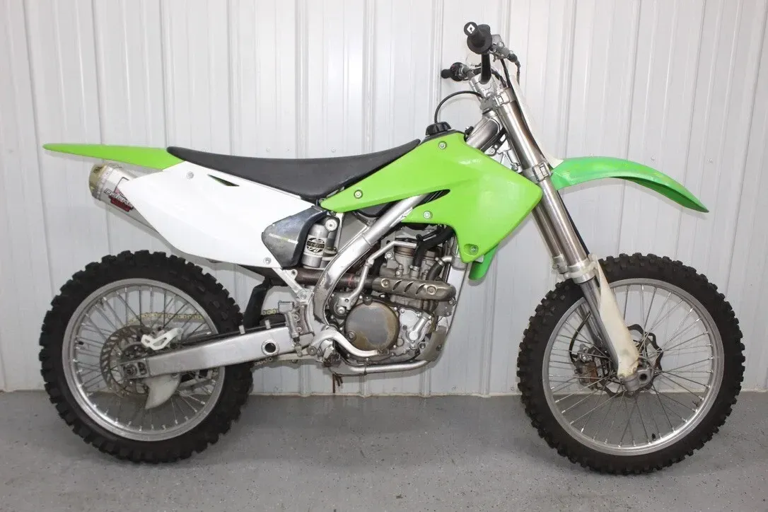 2004 2005 Kawasaki KX250F OEM Rear Wheel assembly KX Suzuki RMZ 250 04 - 06 4/3