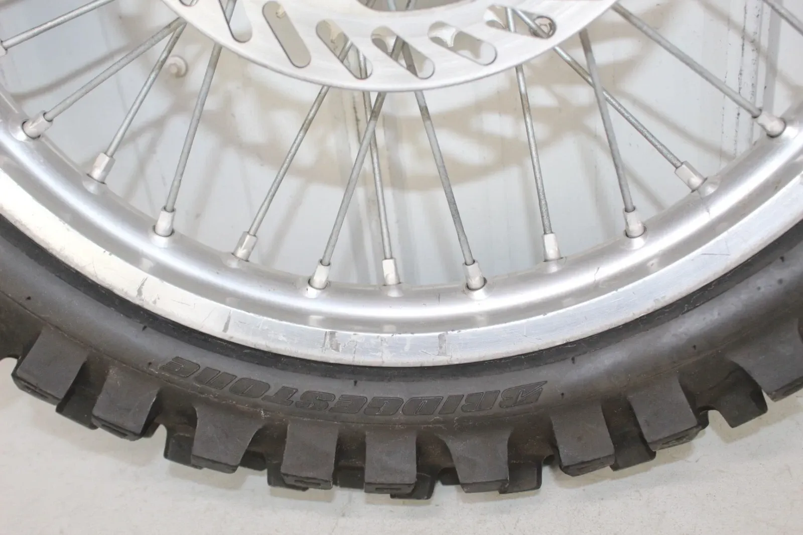 2004 2005 Kawasaki KX250F OEM Rear Wheel assembly KX Suzuki RMZ 250 04 - 06 4/3