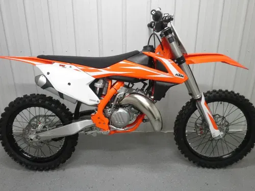 NEW 2016 - 2018 KTM 125 SX Swingarm 79004030044 Swing Arm 125 - 450 SXF