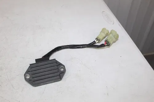 2010 - 2013 Yamaha YZ450F OEM Rectifier 33D-81960-00-00 Regulator YZ 450 13/4