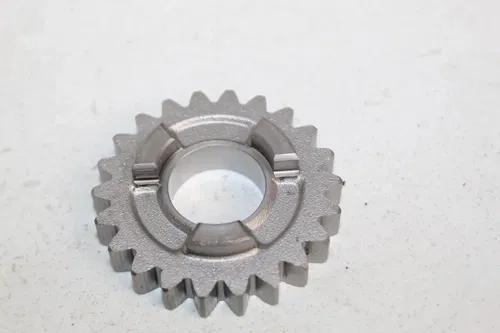 1985 Suzuki RM125 OEM 6th Drive Gear 24261-14510 RM 125 85/1