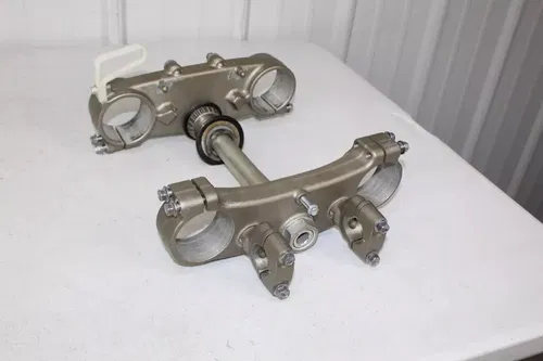 2007 Yamaha YZ250F OEM Triple Clamps YZ250 YZ 250 4 stroke 7/10