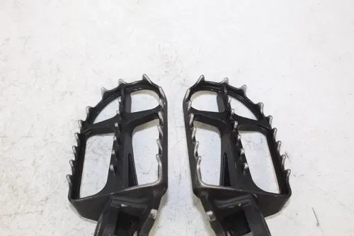 2019 - 2025 Kawasaki KX450 OEM Foot Pegs Springs Pins KX 250 450 23SR