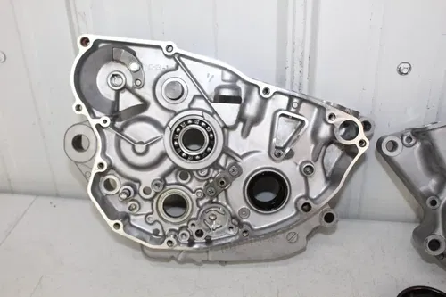 2004 2005 Kawasaki KX250F OEM Engine Crankcase Set Case Cases KX Suzuki RMZ 250