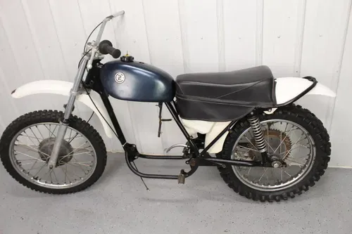 1973 CZ380 Frame 980-31-800 Chassis CZ 380 400 Type 981 - 4