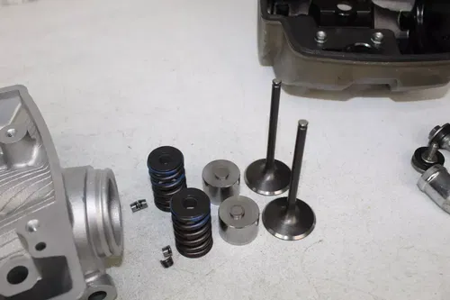 2002 Honda CRF450R Cylinder Head Cam Valves Springs CRF450 CRF 450 2/9