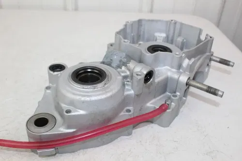 1988 - 1996 Yamaha YZ250 OEM Left Crankcase Crank Case Engine YZ 250
