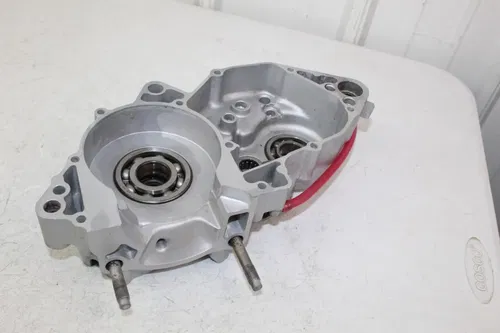 1988 - 1996 Yamaha YZ250 OEM Left Crankcase Crank Case Engine YZ 250