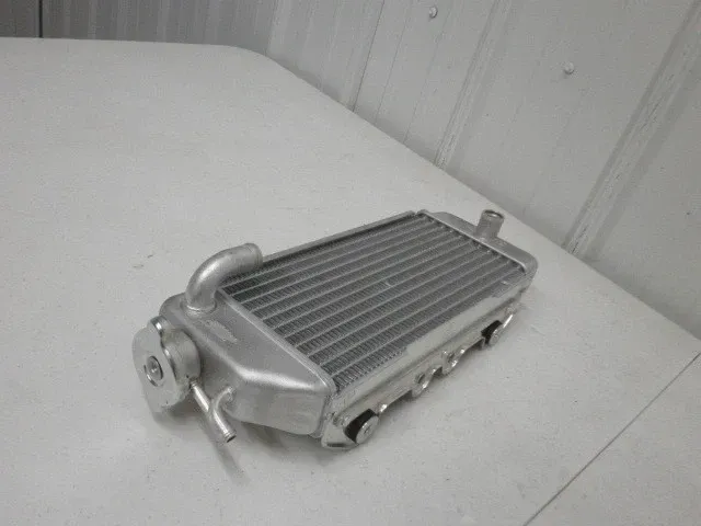 NEW 2011 - 2016 Kawasaki KX250F OEM Right Radiator 39061-0168 KX 250 4 stroke