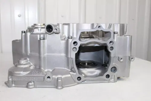 2003 - 2005 Yamaha YZ250F Crankcases Engine Crank Case Cases YZ 250 4 stroke