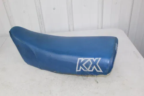 1984 Kawasaki KX125 OEM Seat assembly 53001-1363 KX 125 84/4