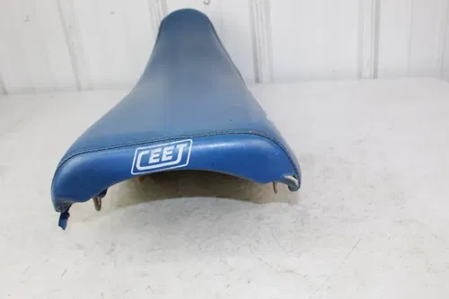 1984 Kawasaki KX125 OEM Seat assembly 53001-1363 KX 125 84/4