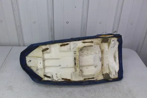 1984 Kawasaki KX125 OEM Seat assembly 53001-1363 KX 125 84/4