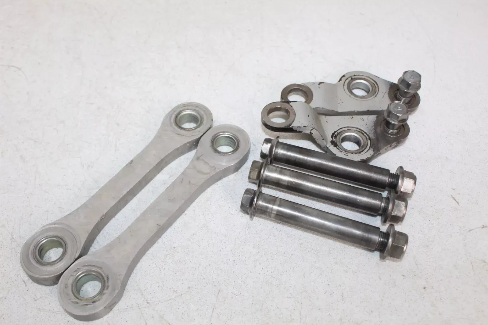 1989 Kawasaki KX250 Uni Trak Rear suspension Linkage Pull