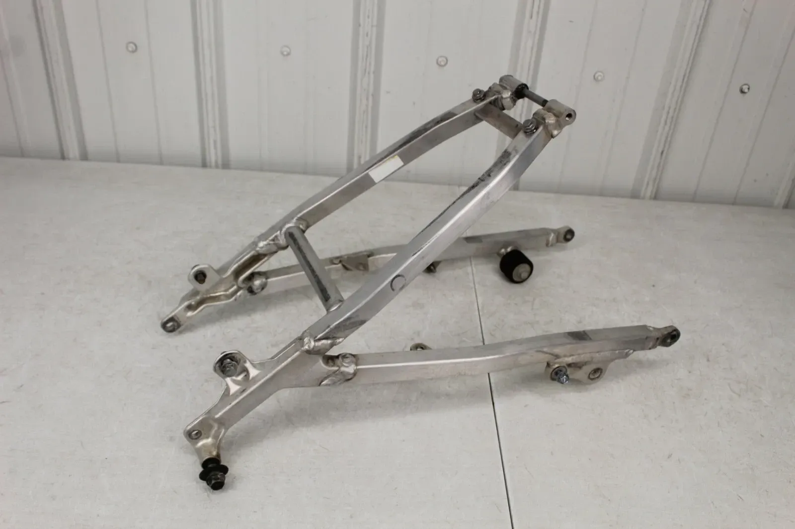 2006 - 2009 Yamaha YZ450F OEM Subframe 5XC-21190-L0-00 YZ 250 450 4 stroke 6/27