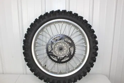 2004 - 2007 Kawasaki KX250 OEM Rear Wheel assembly KX 125 250 4/2
