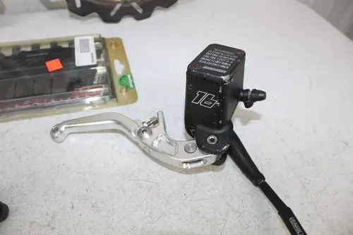 2004 - 2008 Honda CRF450R Braking Front Brake assembly 320 mm YZ450F  CRF YZ 450