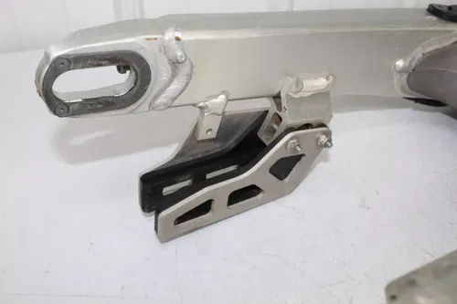2006 - 2008 Yamaha YZ250F Swingarm 2S2-22110-70-00 Swing Arm YZ 250 F 450 6/14