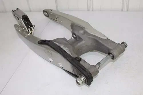 2006 - 2008 Yamaha YZ250F Swingarm 2S2-22110-70-00 Swing Arm YZ 250 F 450 6/14