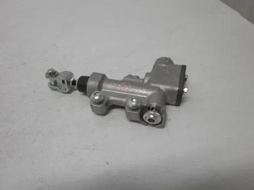NEW 2014 - 2017 Suzuki RMZ450 OEM Rear Master Cylinder assembly RMZ 250 450