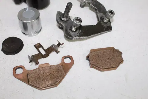 1982 - 1985 Kawasaki KX125 OEM Front Brake Caliper parts KX 125 250 500 85/3