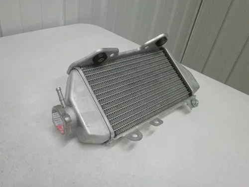 NEW 2016 - 2023 Kawasaki KX450 OEM Right Radiator 39061-0710 KX 450 16 - 23