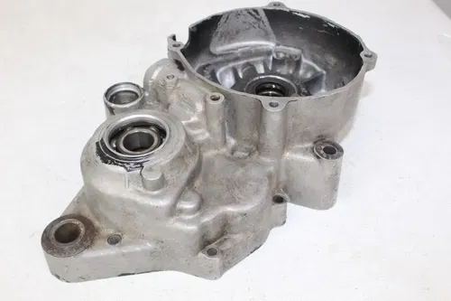 1983 - 1984 Yamaha YZ125 Right engine crank case 24X-15121-00-00 YZ 125 84/2