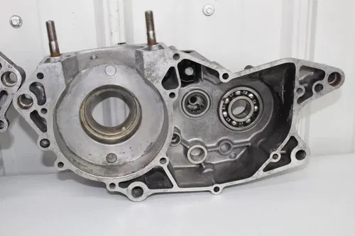 1983 Honda CR250 OEM Crankcase Set Engine Cases Case right left CR 250 83/Z1