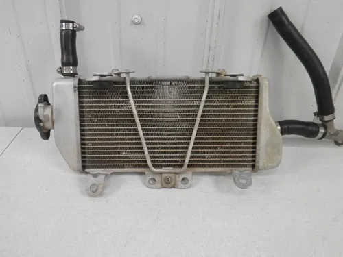2007 - 2009 Yamaha YZ450F OEM Right Radiator 2S2-12461-70-00 YZ450 YZ 450 7/14