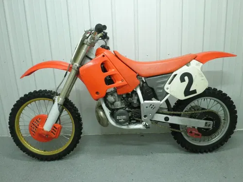 1988 - 1991 Honda CR250 OEM Cylinder Covers with Screws CR 250 90/2