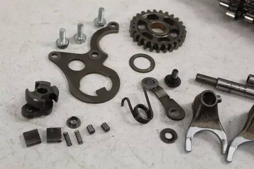 1985 Honda CR125 Transmission Gears Shafts Drum Forks Shift mech CR 125 85/2