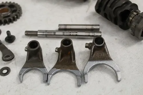 1985 Honda CR125 Transmission Gears Shafts Drum Forks Shift mech CR 125 85/2