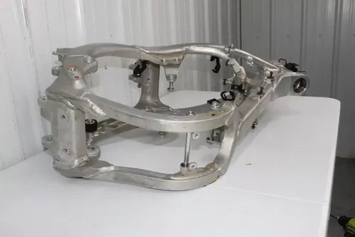 2013 Kawasaki KX250F OEM Frame 32160-0628 Chassis KX250 F KX 250 F 13/5