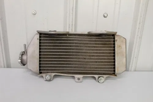 2017 - 2020 Kawasaki KX250 OEM Right Radiator 39061-0722 KX 250 20/2