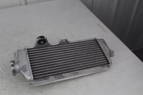 2024 2025 Yamaha YZ250F OEM Right Radiator BHR-12461-00-00 YZ 250 F 450 25/2