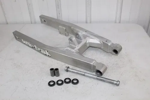 1984 Kawasaki KX125 OEM Swingarm 33001-1209 Swing Arm KX 125 84/4
