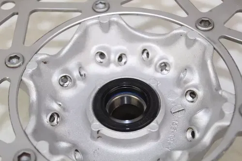 1996 - 2000 Yamaha YZ250 OEM Front Wheel Hub 4SS-25111-01-00 Rotor YZ 125 250