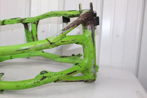 2000 Kawasaki KX125 OEM Frame 32160-1632-CC Chassis KX 125 00/5