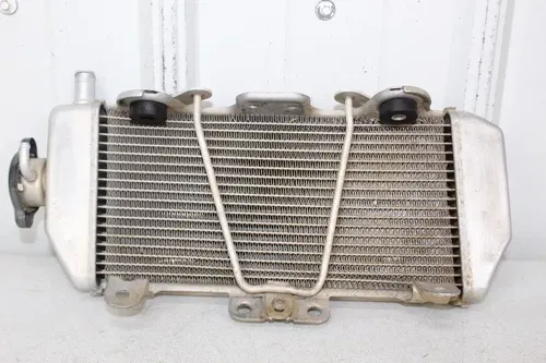 2007 - 2009 Yamaha YZ250F OEM Right Radiator YZ 250 4 stroke 7/10