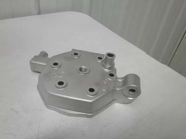 1982 Yamaha YZ250 OEM YPVS Cylinder Head 5X5-11111-00-00 YZ 1982 Yamaha YZ250 OEM YPVS Cylinder Head 5X5-11111-00-00 YZ
