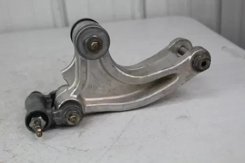 1985 - 2000 Yamaha XT350 OEM rear suspension linkage XT 250 350 XT250 1984 85/Z