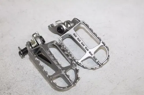 NEW 2025 Kawasaki KX250 OEM Foot Pegs Springs Pins KX 250 21 - 25 450 19 - 25