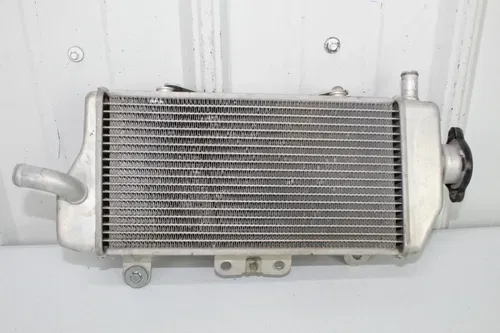 2008 Yamaha YZ450F OEM Right Radiator 2S2-12461-70-00 YZ450 YZ 450 07 - 09 #28