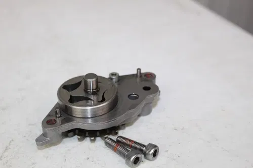 2023 - 2025 Yamaha YZ450F OEM Oil Pump assembly WR450F YZ450FX 24 25 YZ 450 23/2