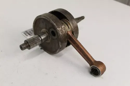 1980 - 1981 Yamaha YZ100 Crankshaft 3R2-11400-00-00 Crank 1980 - 1981 Yamaha YZ100 Crankshaft 3R2-11400-00-00 Crank