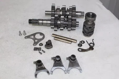 2002 - 2005 Honda CRF450R Transmission assembly Gears Shafts CRF450 CRF 450 5/16